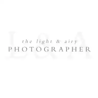 Light and Airy Photog logo